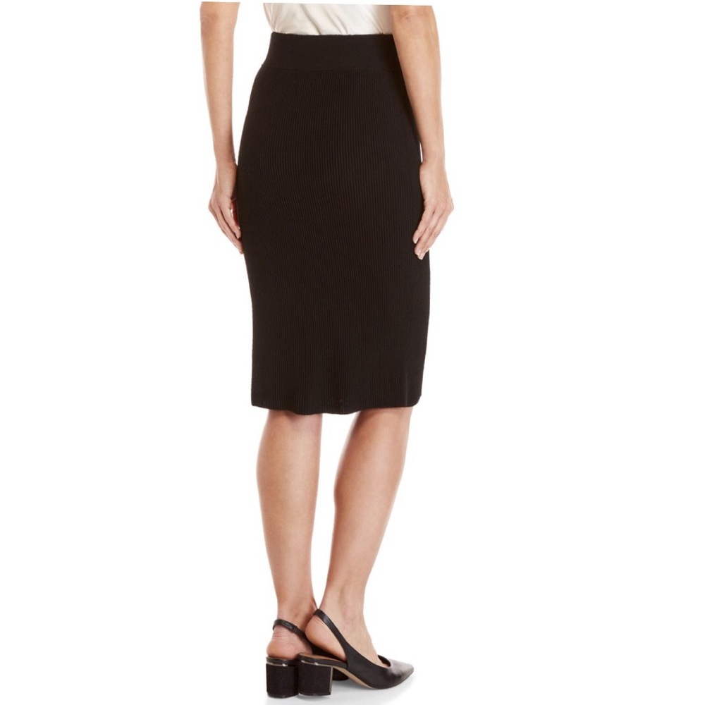 Club Monaco Black Ribbed Pencil Masserole Skirt